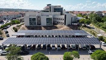 Karasu Devlet Hastanesi'nin enerjisi güneşten