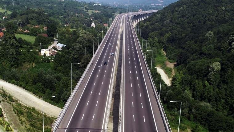 Anadolu Otoyolu'nda trafik yoğunluğu azaldı