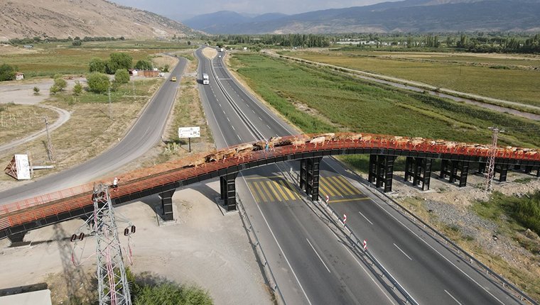 Ekolojik Üst Geçit besicilerin yüzünü güldürdü