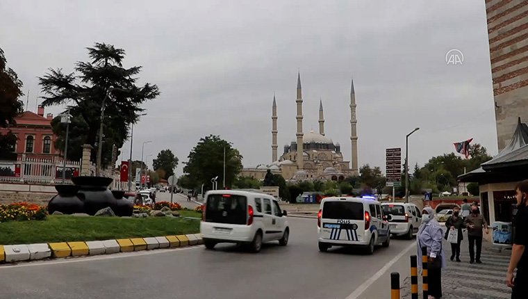 Selimiye Camisi meydanının düzenlenmesi için çalışmalara başlandı