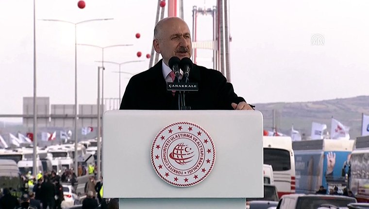 Bakan Karaismailoğlu: "1915 Çanakkale Köprüsü, şanlı tarihimize mühür vuran bir abide olmuştur"