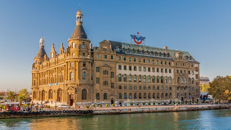 Haydarpaşa Garı'nda restorasyon sürüyor!