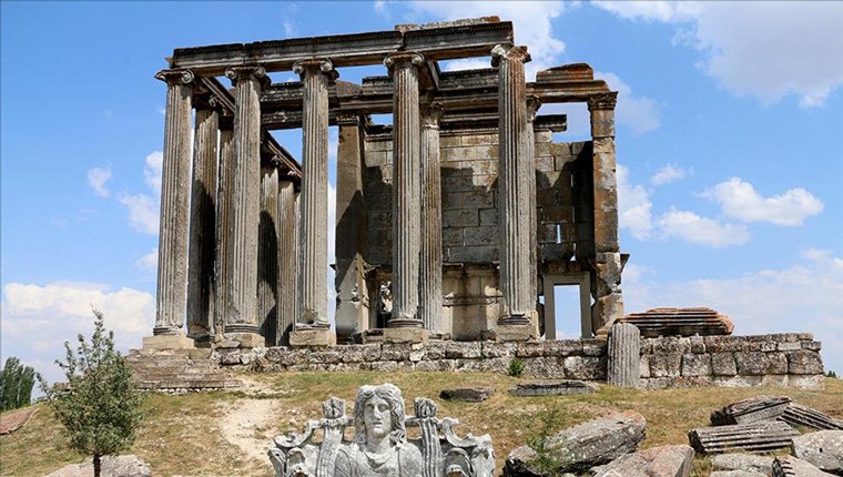 Aizanoi Antik Kenti'nde yeni sezon kazıları başladı!