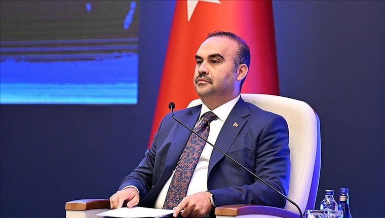 Bakan Kacır: Deprem bölgesindeki yatırımlar için 479 teşvik belgesi düzenledik.