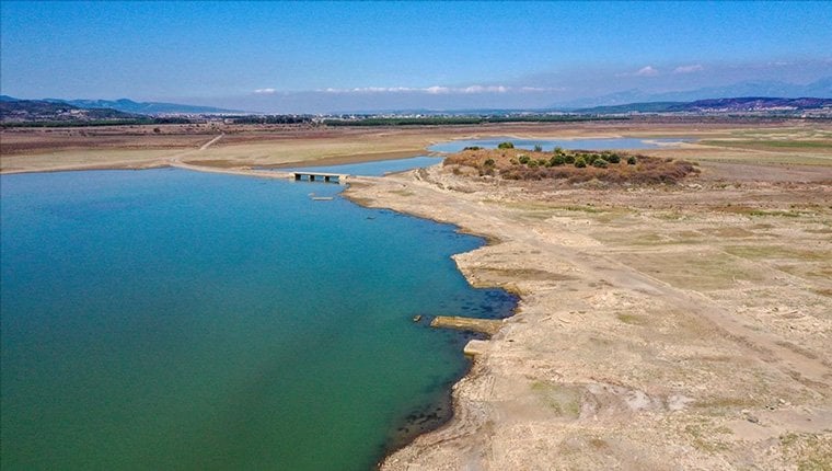 İzmir'in içme suyunu sağlayan barajlarda kuraklığın etkileri sürüyor!!