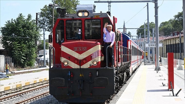 Sirkeci-Kazlıçeşme Raylı Sistem Hattı pazartesi günü hizmete açılıyor!