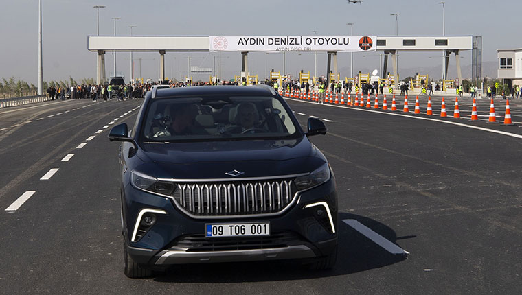 Aydın-Denizli Otoyolu'nun tamamı trafiğe açıldı